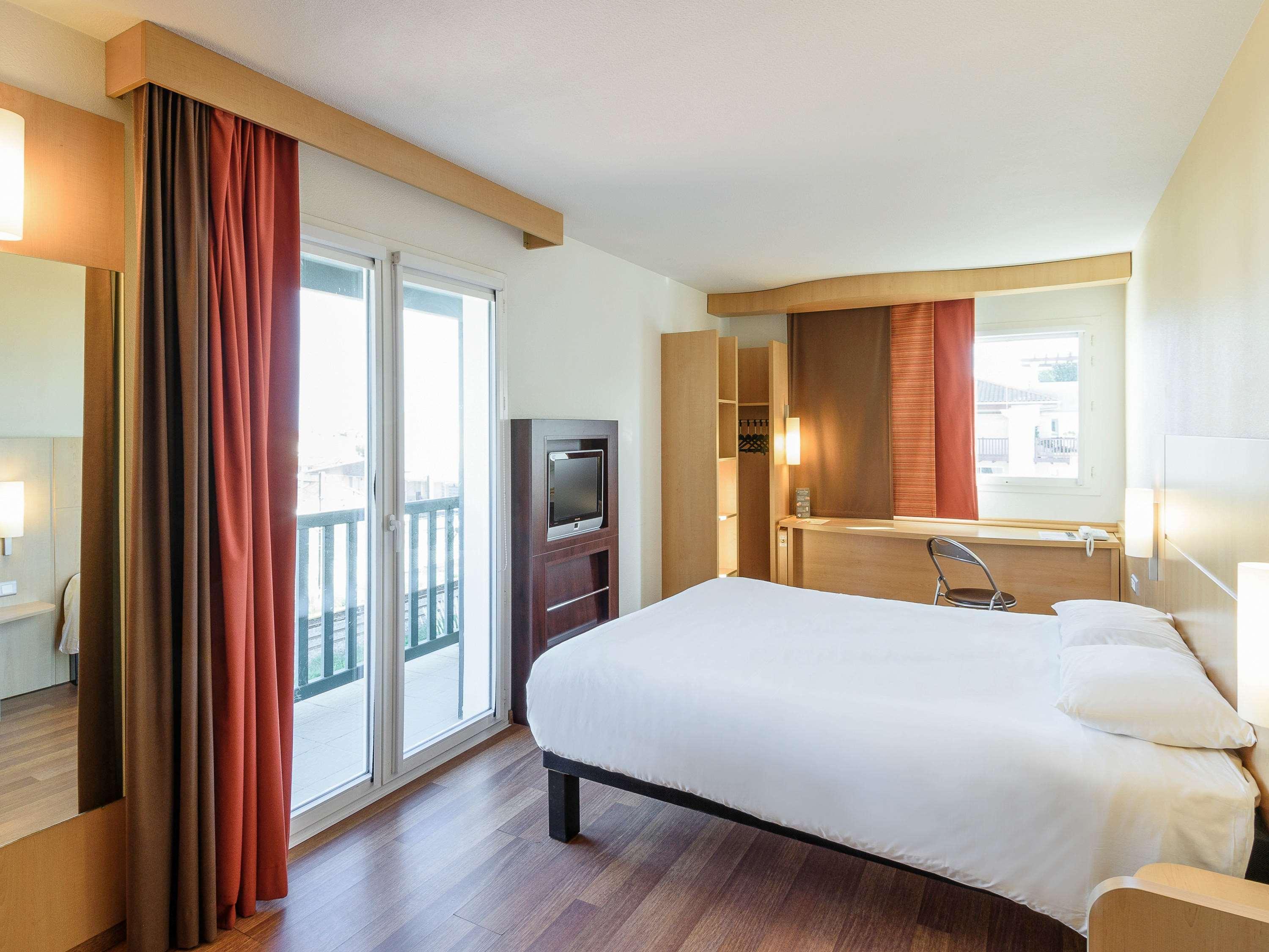 Ibis Budget Ciboure St-Jean-Luz エクステリア 写真